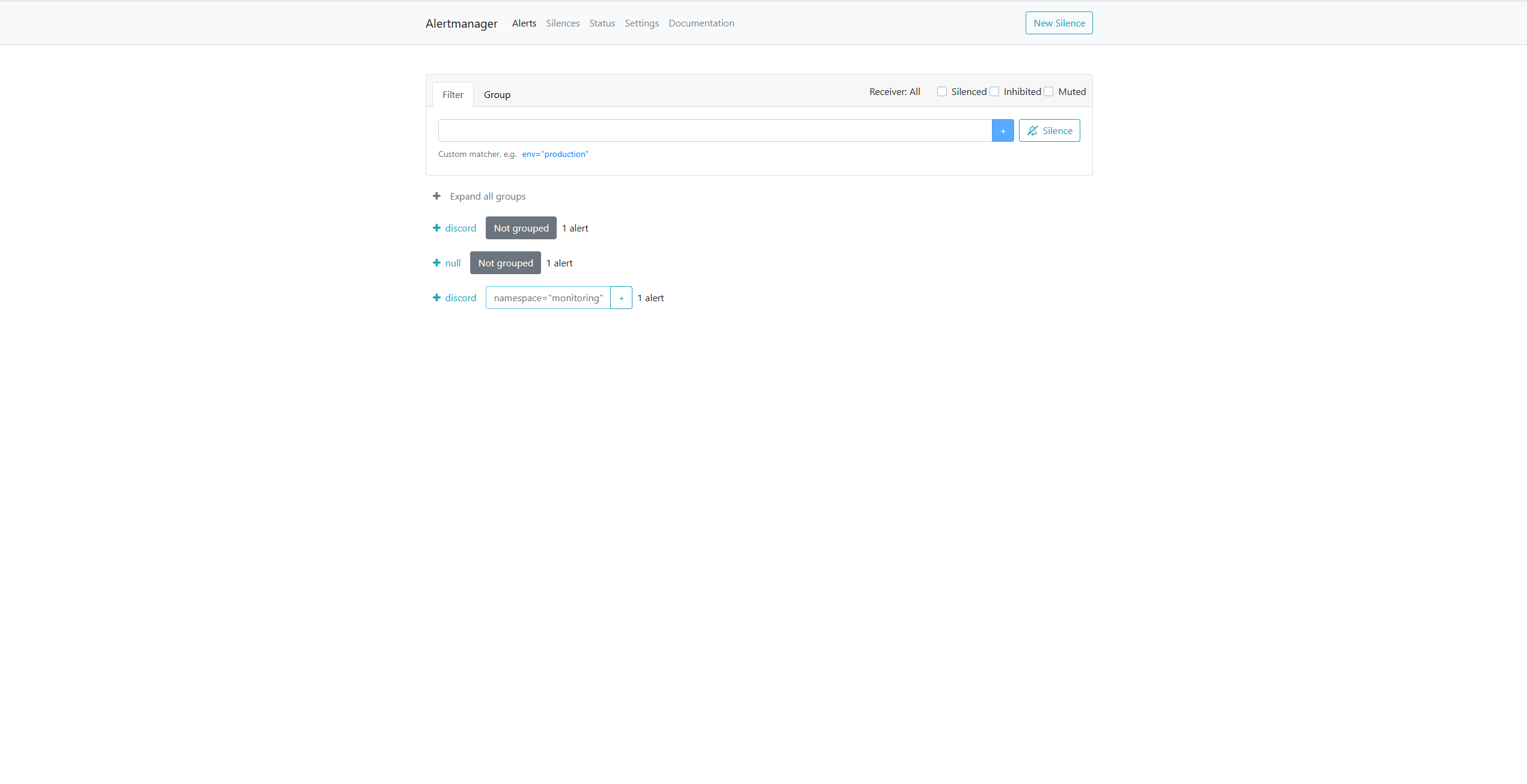 Alertmanager 리시버 목록 - discord(실제 알림)와 null(Watchdog 전용)이 나란히 존재